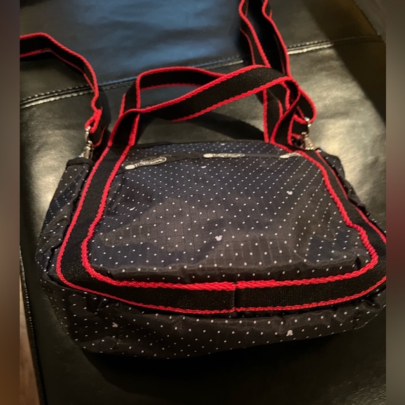 NWOT RARE LeSportSac ‘Jenni’ handbag Mickey Mouse - Picture 2 of 4